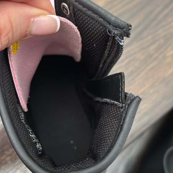 Pink patent Dr Marten 8 eye hole boots (kids) - Picture 16 of 16